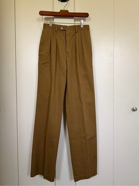 Vintage Liz Claiborne pleated khaki pants